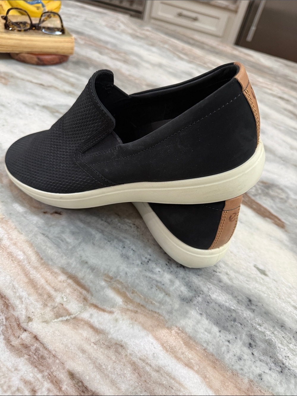 NWOT men’s ECCO black slip ons casual loafer sz 13 -13.5